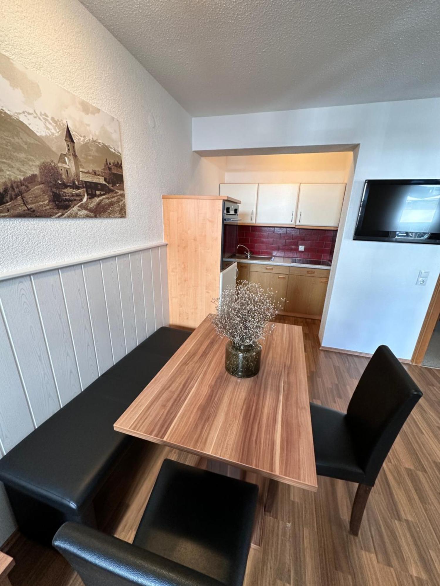 Zentrum Appartements Lorenzin Gaschurn Exterior foto